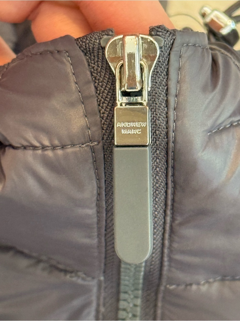 Andrew Marc Packable Lightweight Down Puffer Jacket Hooded Gray Size Small - Picture 5 of 9